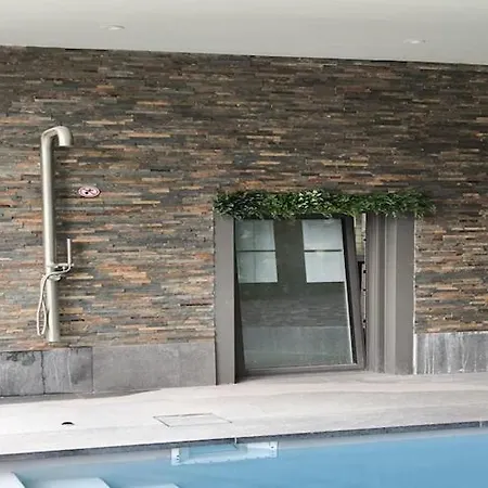 Luxury Estate With Pool & Spa, Cleaning Included