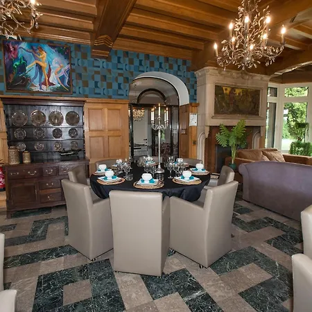度假居 Luxury Estate With Pool & Spa, Cleaning Included *