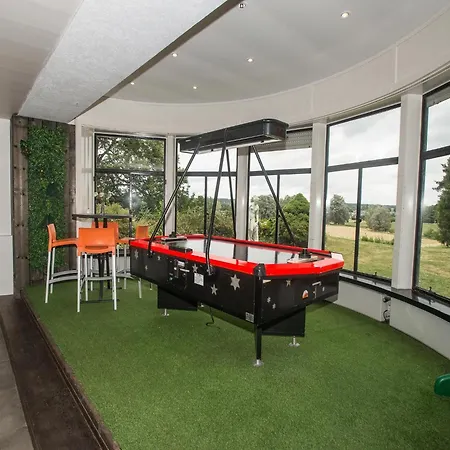 度假居 Luxury Estate With Pool & Spa, Cleaning Included *
